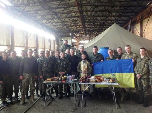 Великдень в зоні АТО.(ФОТО)